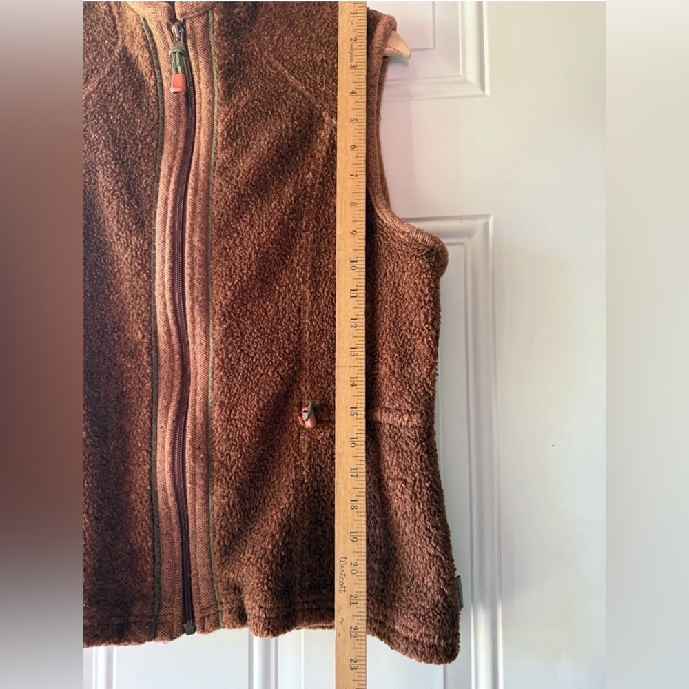 Woolrich Women's Earthy Brown Fleece Vest - Picture 7 of 7